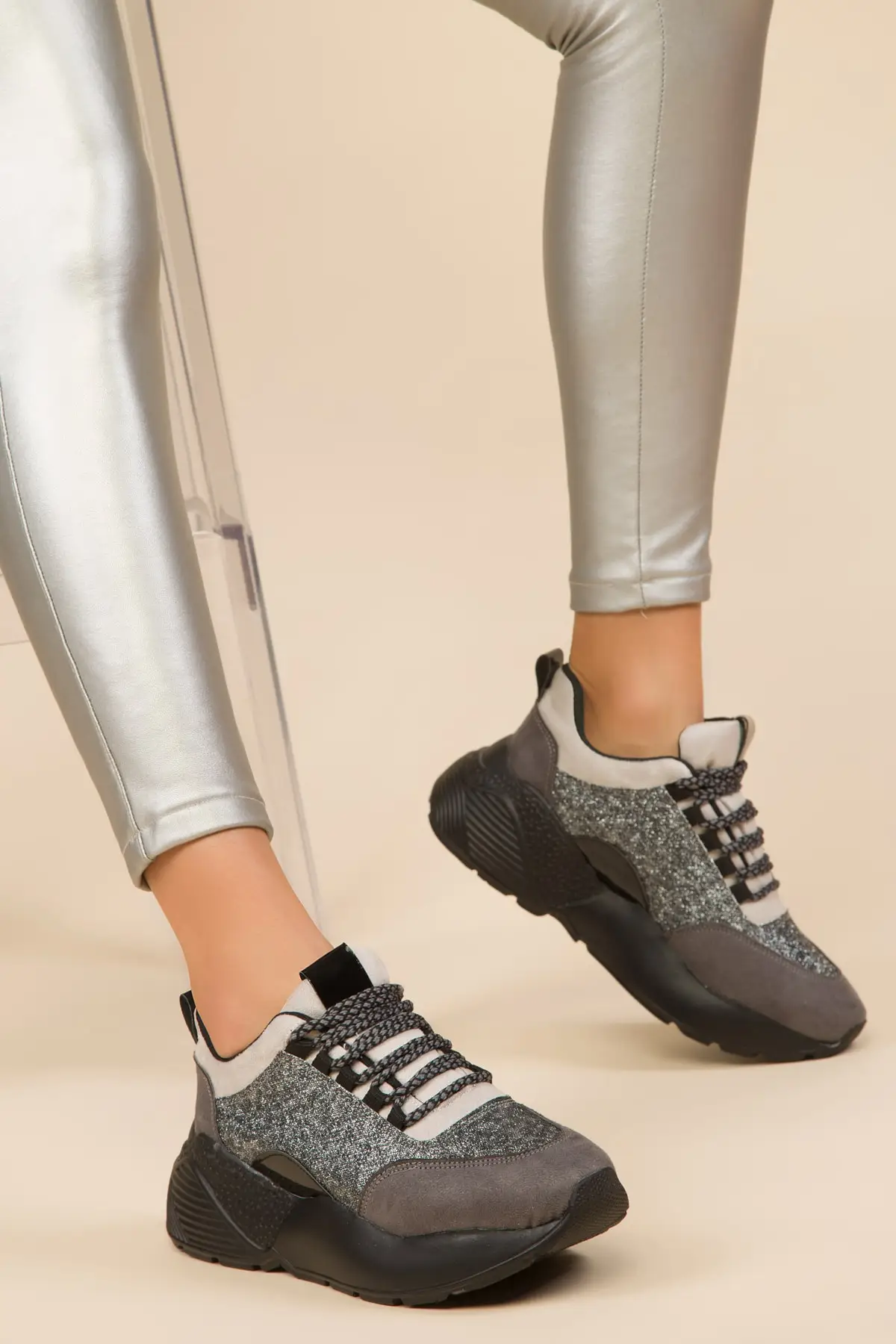 SOHO массивные кроссовки для женщин Повседневная Спортивная обувь на шнуровке