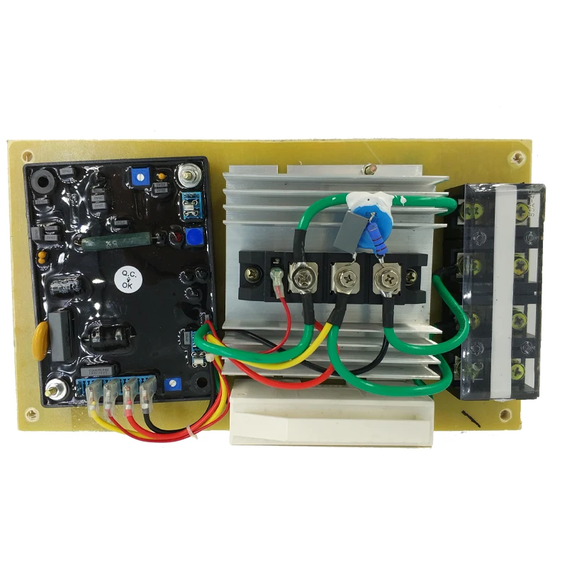 Тип щетки Универсальный генератор AVR 50A 380v Три фазовый АРН/220V однофазный kubota 220V 380V