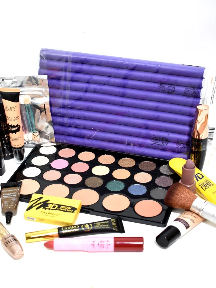 20 полноразмерных средств в одном наборе для создания эффектного макияжа и