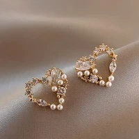 simple imitation pearl love heart earrings for female temperament stud earrings trendy elegant fashion wedding jewelry 2022