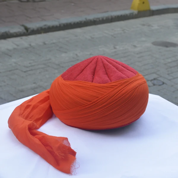 Мусульманские шляпы|Мусульманская одежда| |