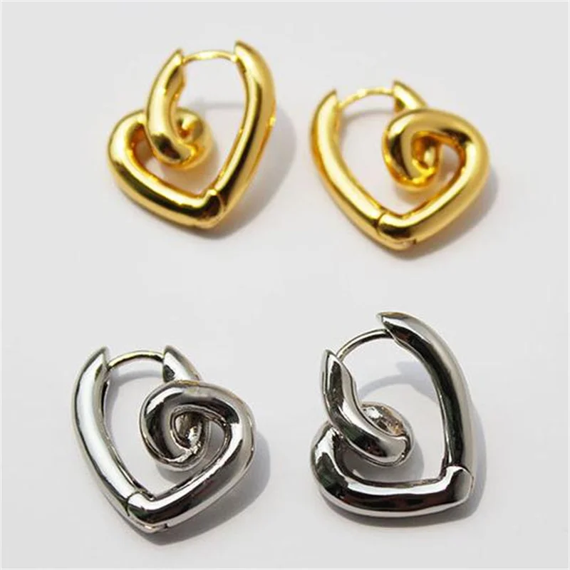 

European And American French Style Lazy Knotted Winding Love Peach Heart Hoop Ear Buckle