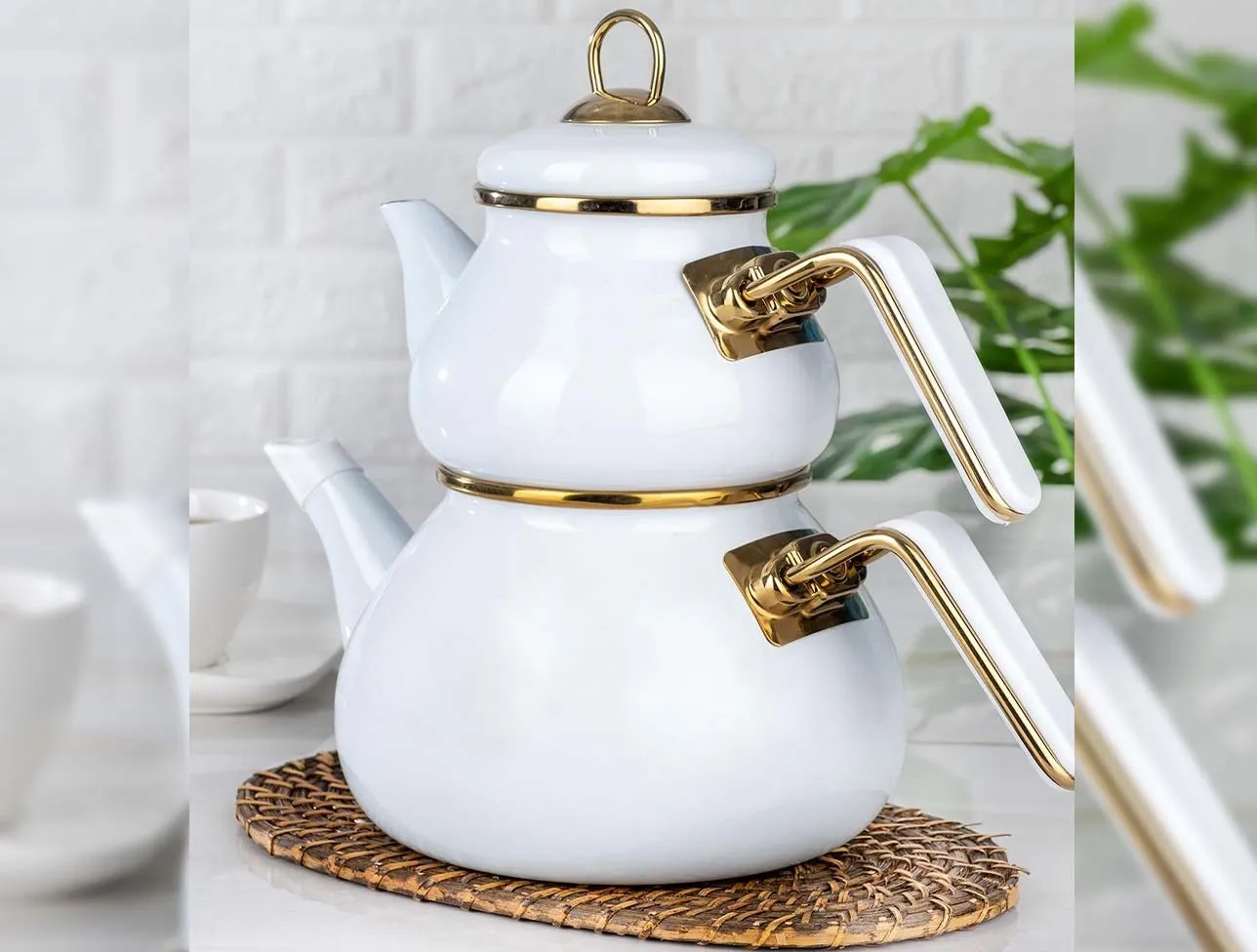 

Chubby White Teapot