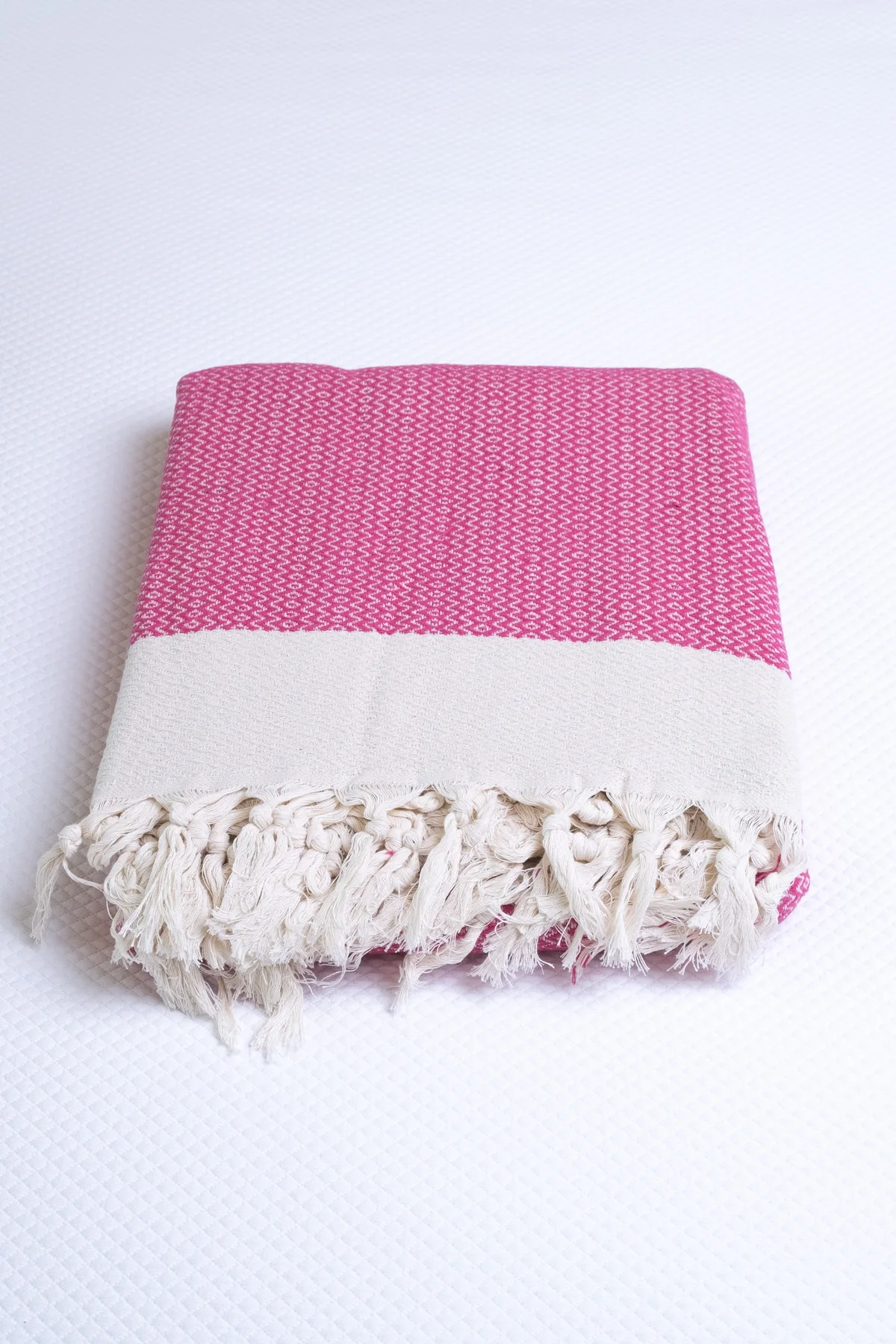

Pink Blanket, Luxury eye pattern 100% cotton double person blanket..