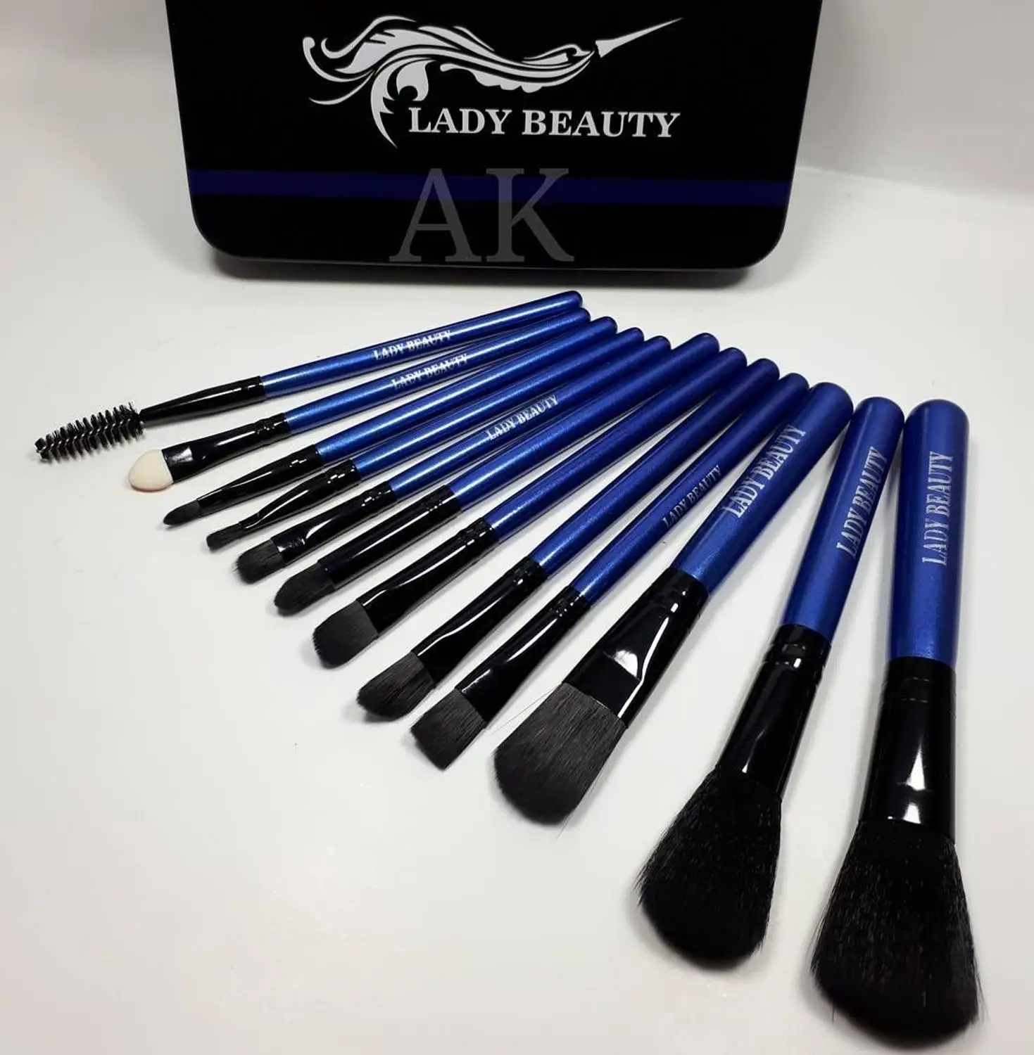

Lady Beauty Lady Beatuty Makyaj Fırça Seti 12 farklı makyaj fır