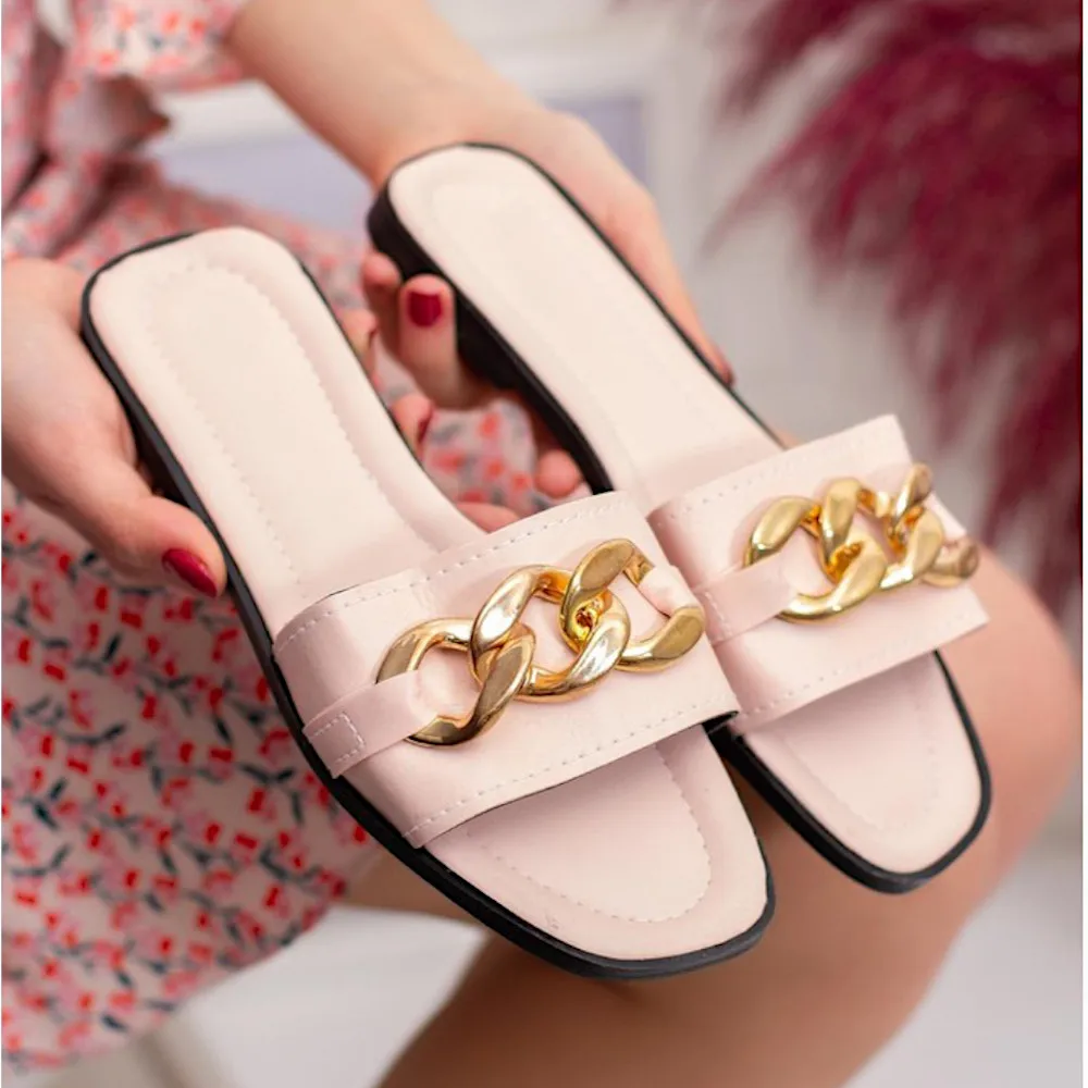 Moda Kadın Terlik Tasarım Günlük Zincir Detaylı Bahçe Women's Slippers 2022 Summer New Fashion Buckle Solid Color Outwear