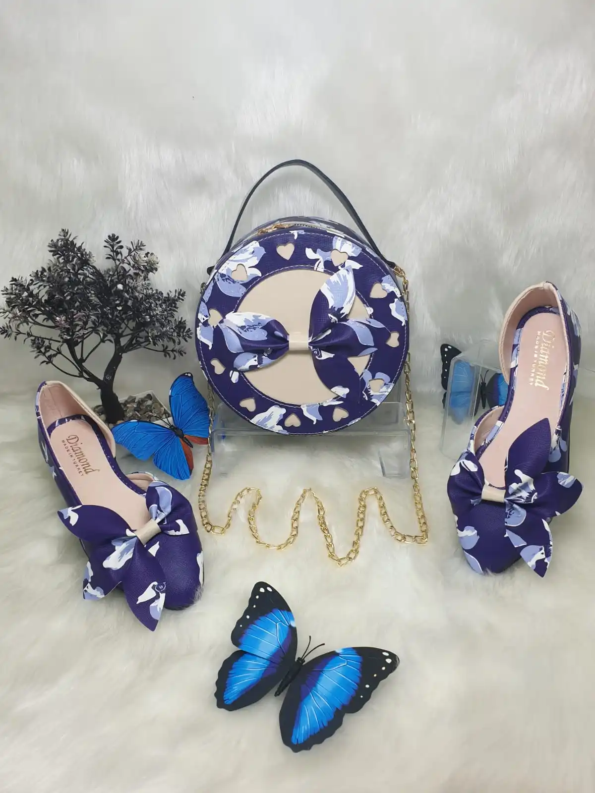 

Art Shoes Women's Sneaker & Bag Combination