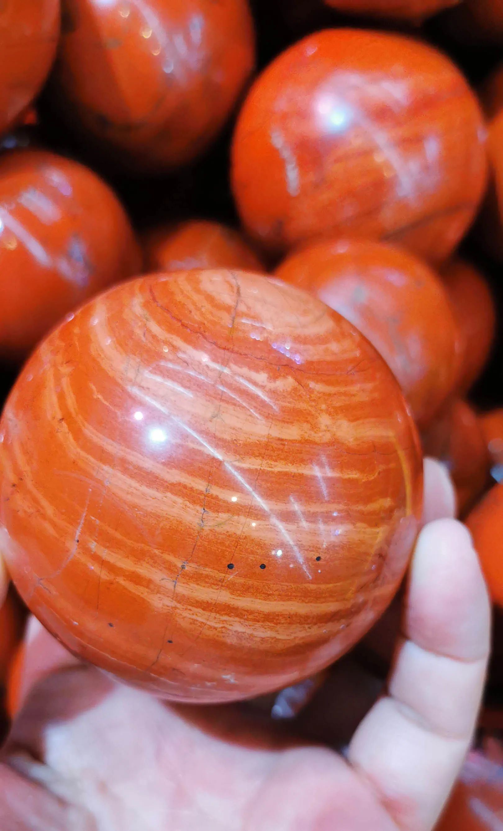 Редкий природный речной японский каменный шар/рубин Zoisite криатальная кварцевая