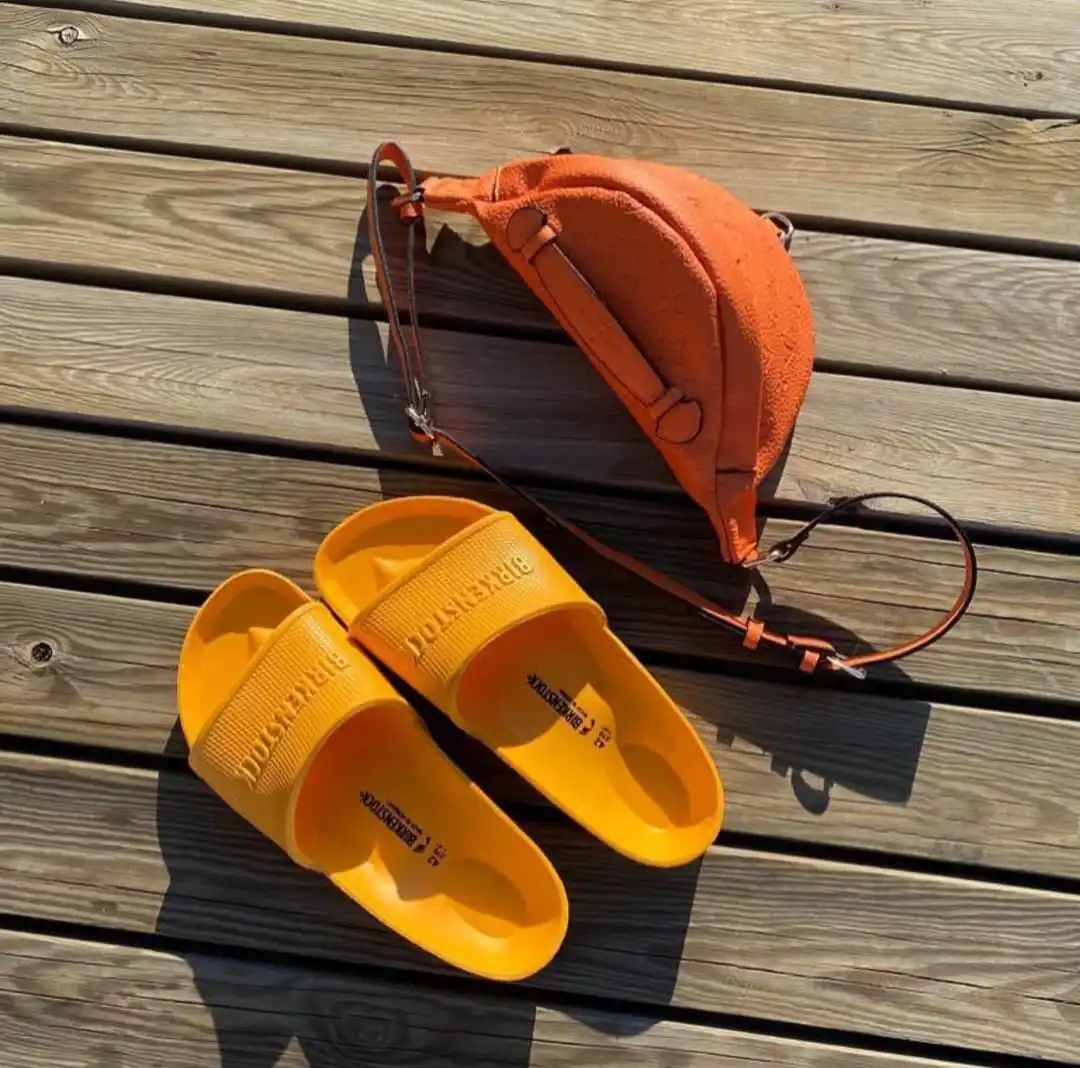 

2022 FASHION MAN/WOMEN, 1. QUALITY NON-SLIP SOLE, SOFT, COMFORTABLE SUMMER SLIPPERS