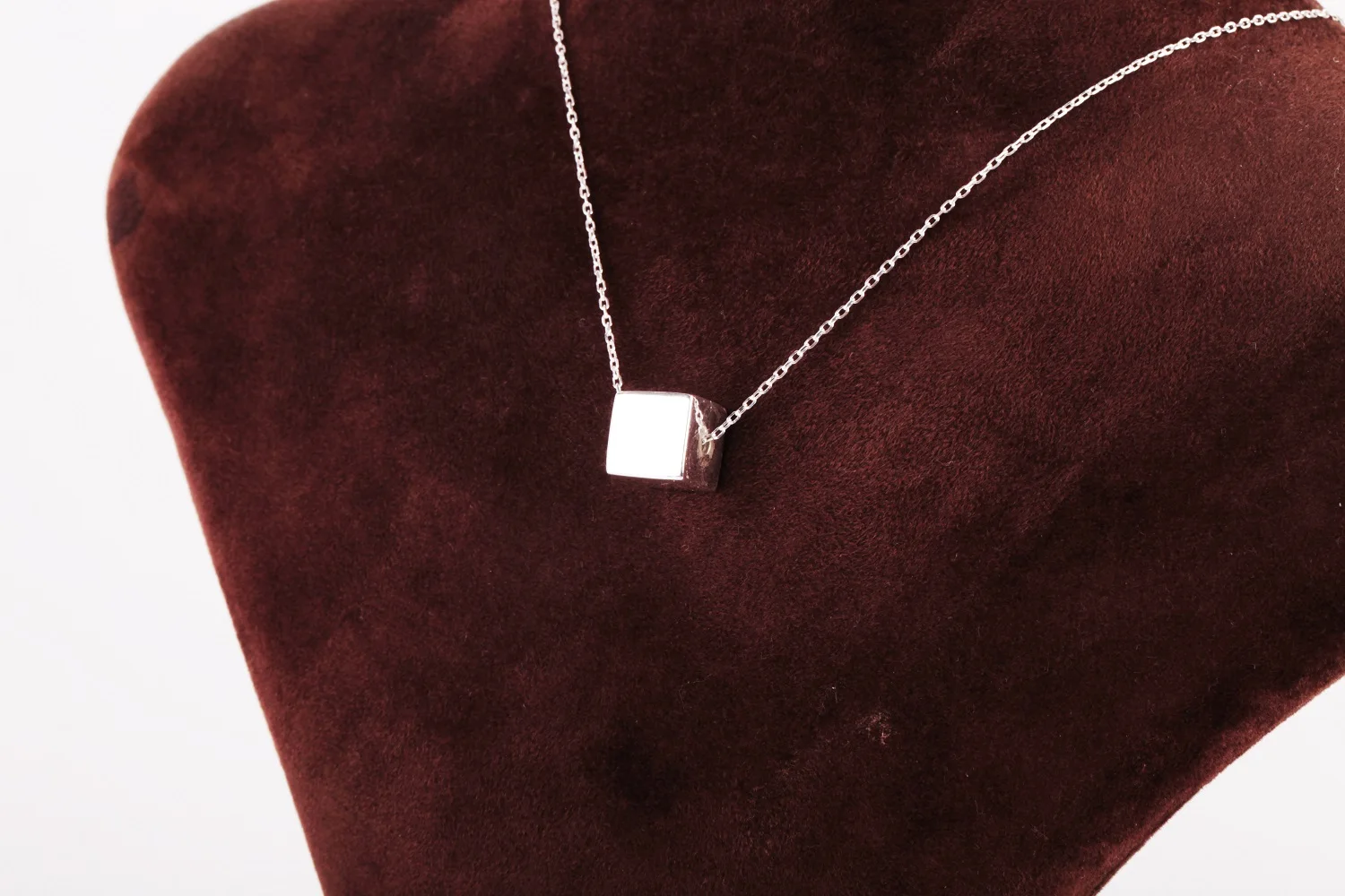 

Колье из серебра с родиевым покрытием UM US JEWELRY