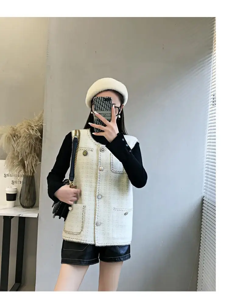 

High Quality Plaid Knit Shinny Hem Vintage Sweater Vest Frayed Trim Women Fashion Losse Fit Cardigan