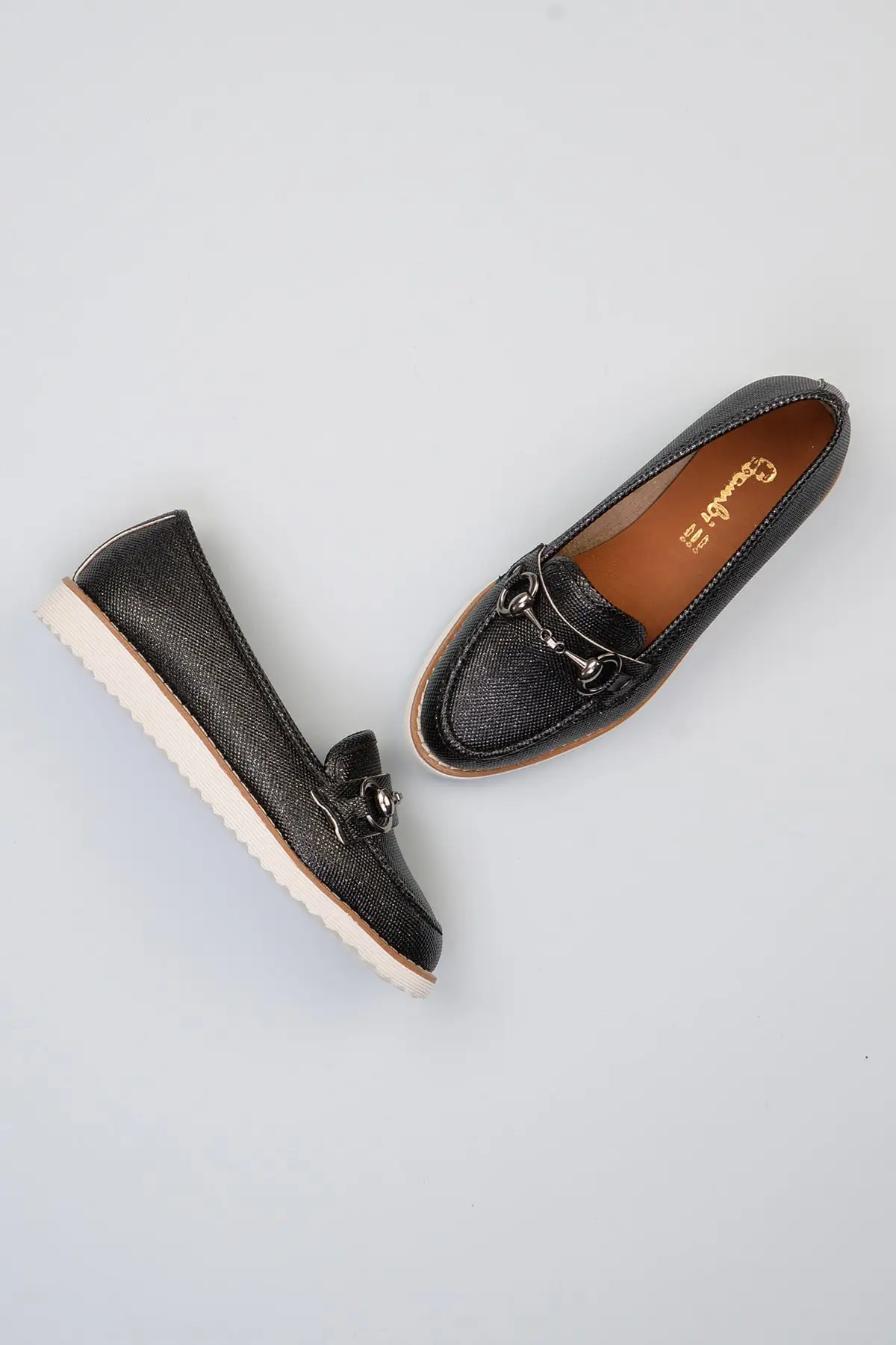 Черные женские лоферы Bambi F0331011299|Обувь без каблука| |