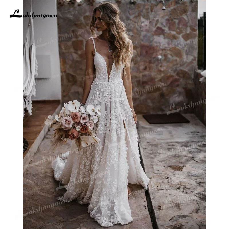 

Sexy Charming A-Line Lace Wedding Dresses Spaghetti Straps Off The Shoulder Deep V-Neck Low Backless Bride Gown Court Train