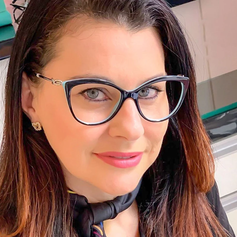 

2020 New glasses frame women fashion eyeglasses Women metal legs transparent clear glasses ladies optical frames