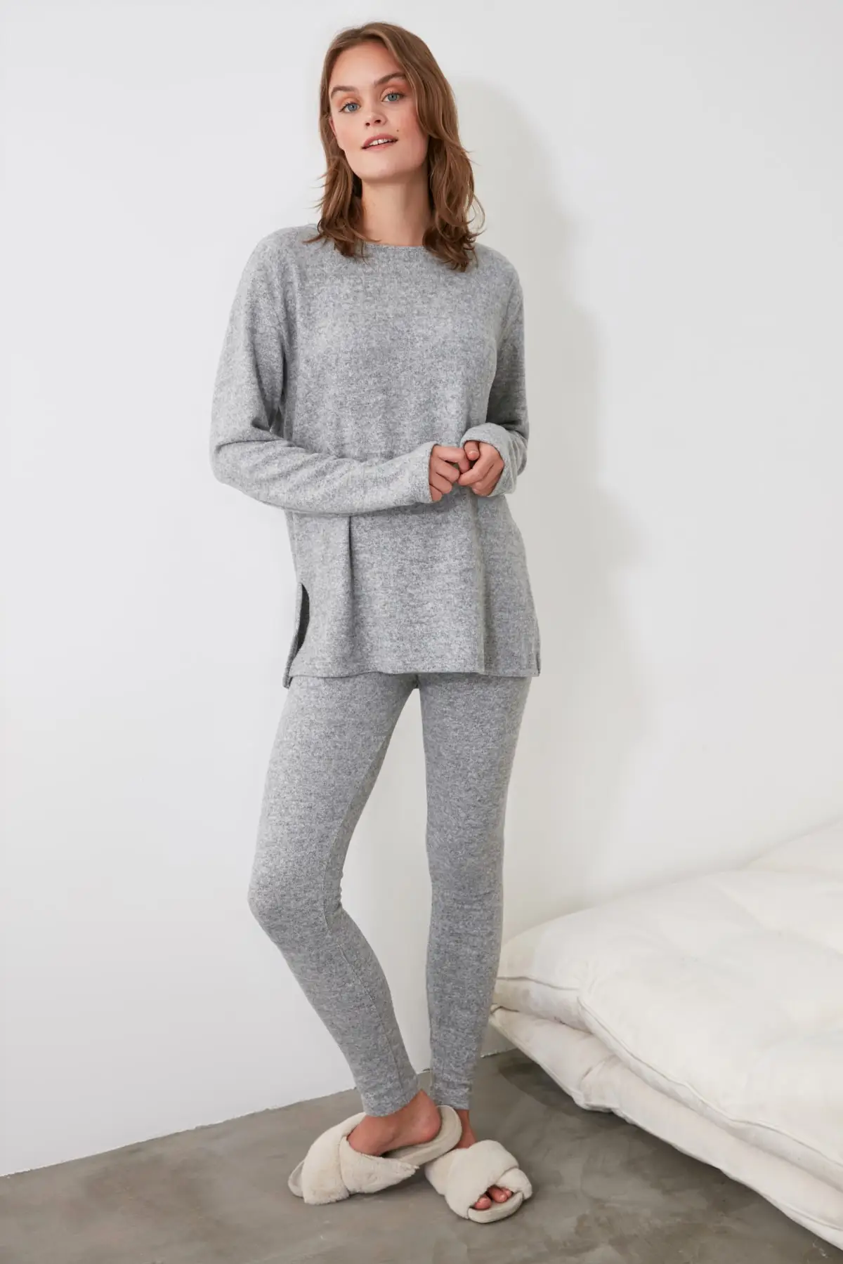 

Trendyol Eyelash Pajamas set THMAW21PT0567