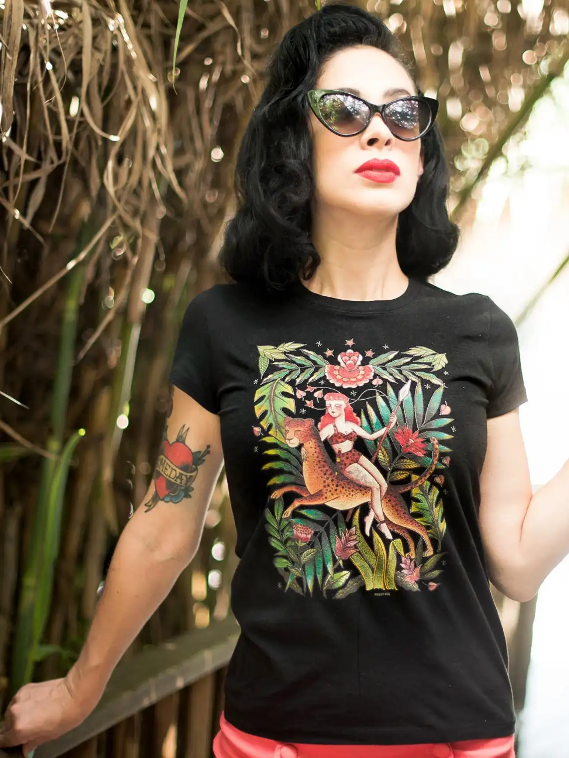 Футболка женская с круглым вырезом 100% хлопок принтом |