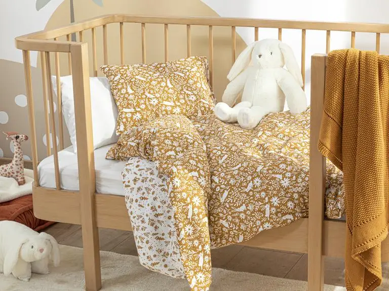 

Baby Quilt Cover Set Bedlinen Bunny White Mustard Warm Christmas Healthy Cotton Pillow Pillowcase Sheet
