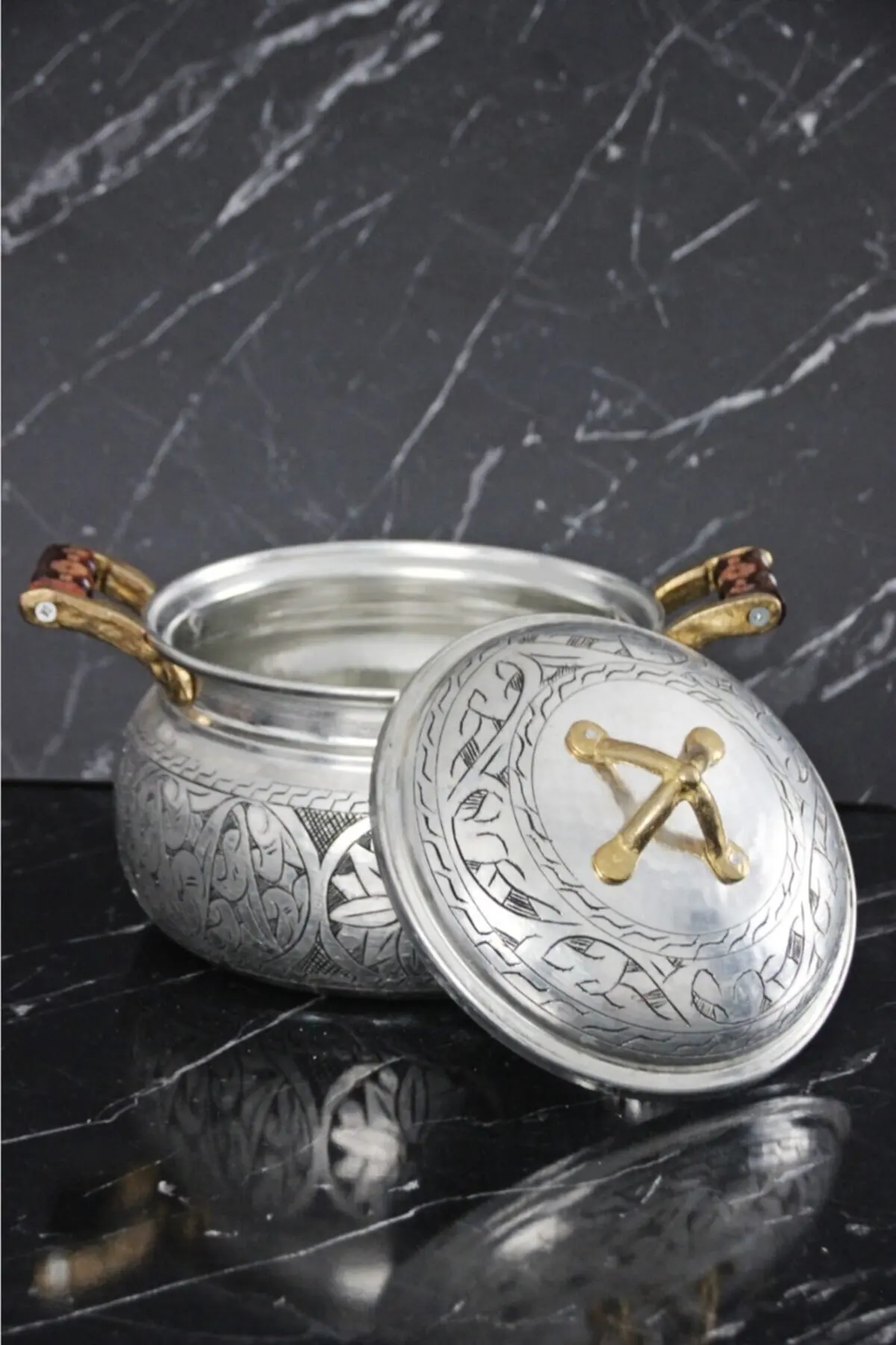 

Arts, Crafts/Copper/ embroidered Thick Copper Soup, Pot 22 Cm