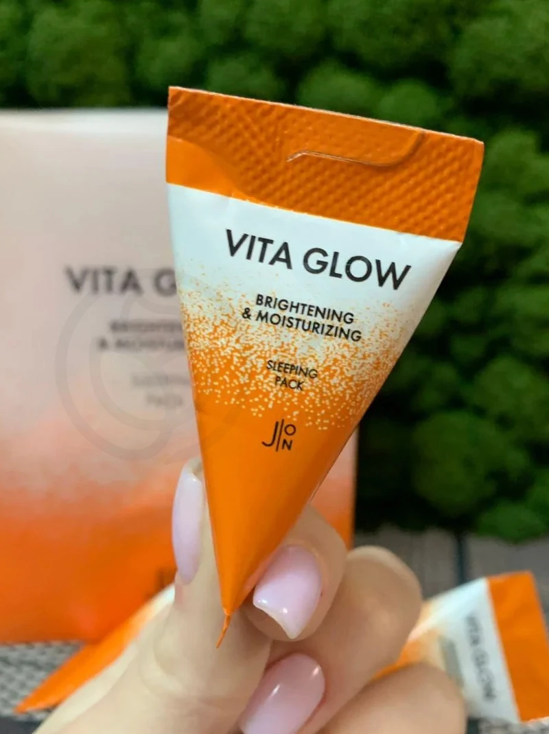 Витаминный набор масок (4 шт) для лица Vita Glow Brightening&ampMoisturizing Sleeping Pack 4 шт * 5 мл -
