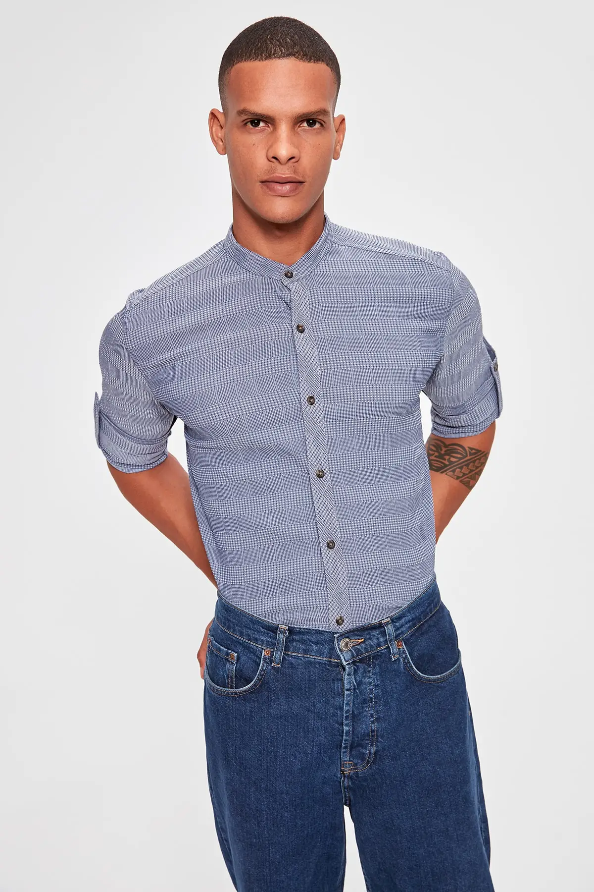 Trendyol Индиго Мужской Экстра Slim Fit с круглым вырезом эполеты рубашка TMNAW20GO0038| |