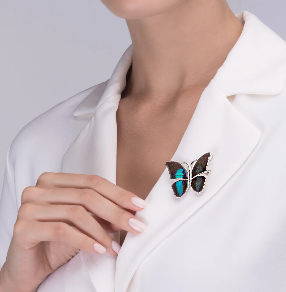 Серебряная брошь с фианитами эмалью и крыльями бабочки 5 см SUNLIGHT | Украшения