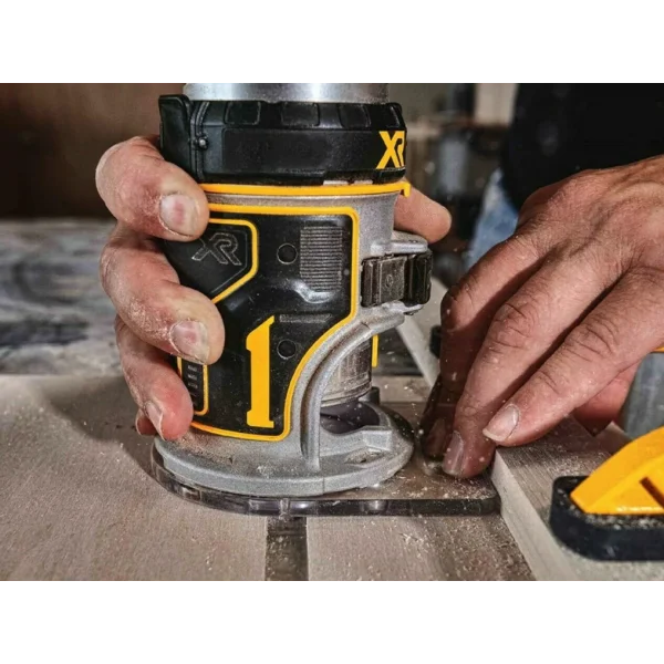 Аккумуляторный кромочный фрезер DEWALT DCW600N | Инструменты