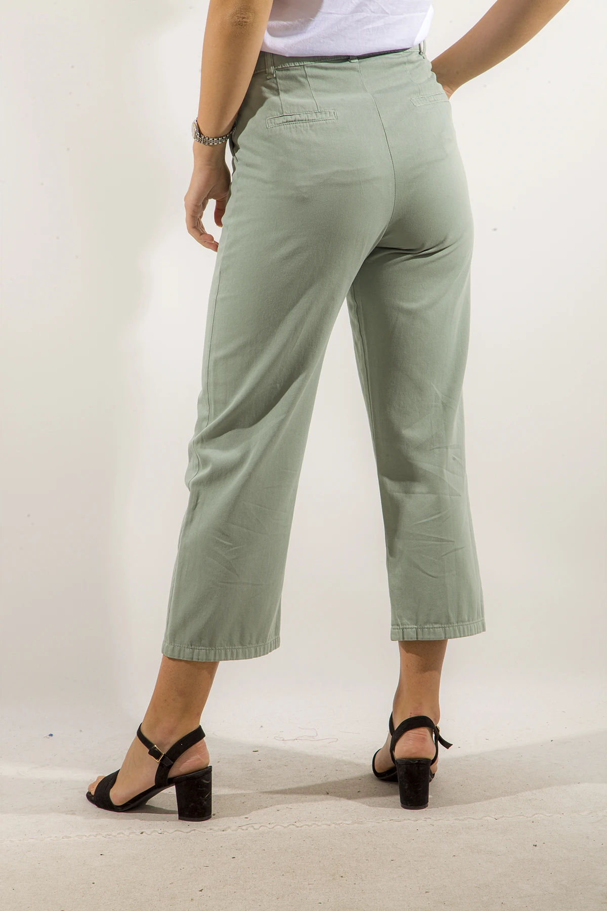 

Ardanewline Women Pants 3762625