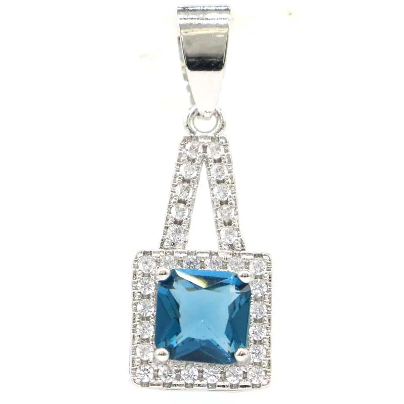 Лидер продаж серьги-подвески из серебра с натуральным родолитом фиолетовым