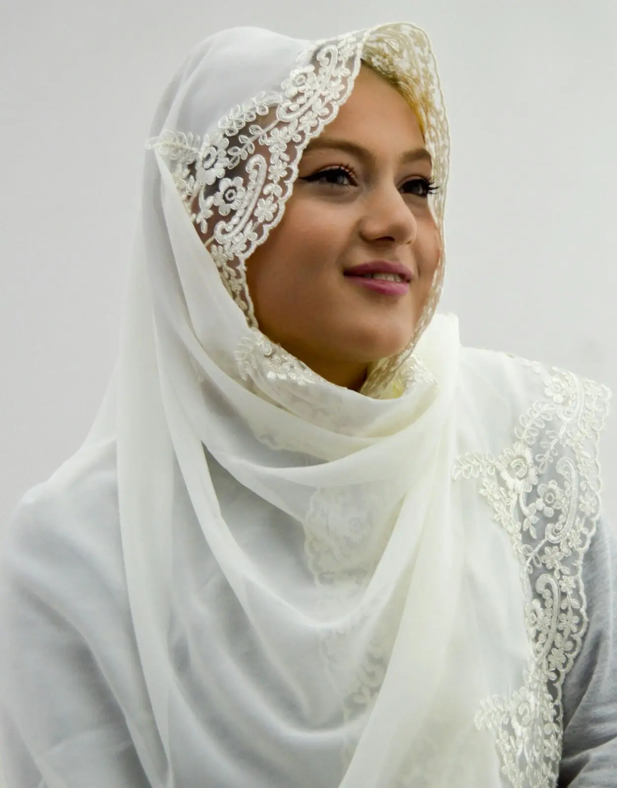 

Ruched Shawl Mevlt Cover Custom Design Cream