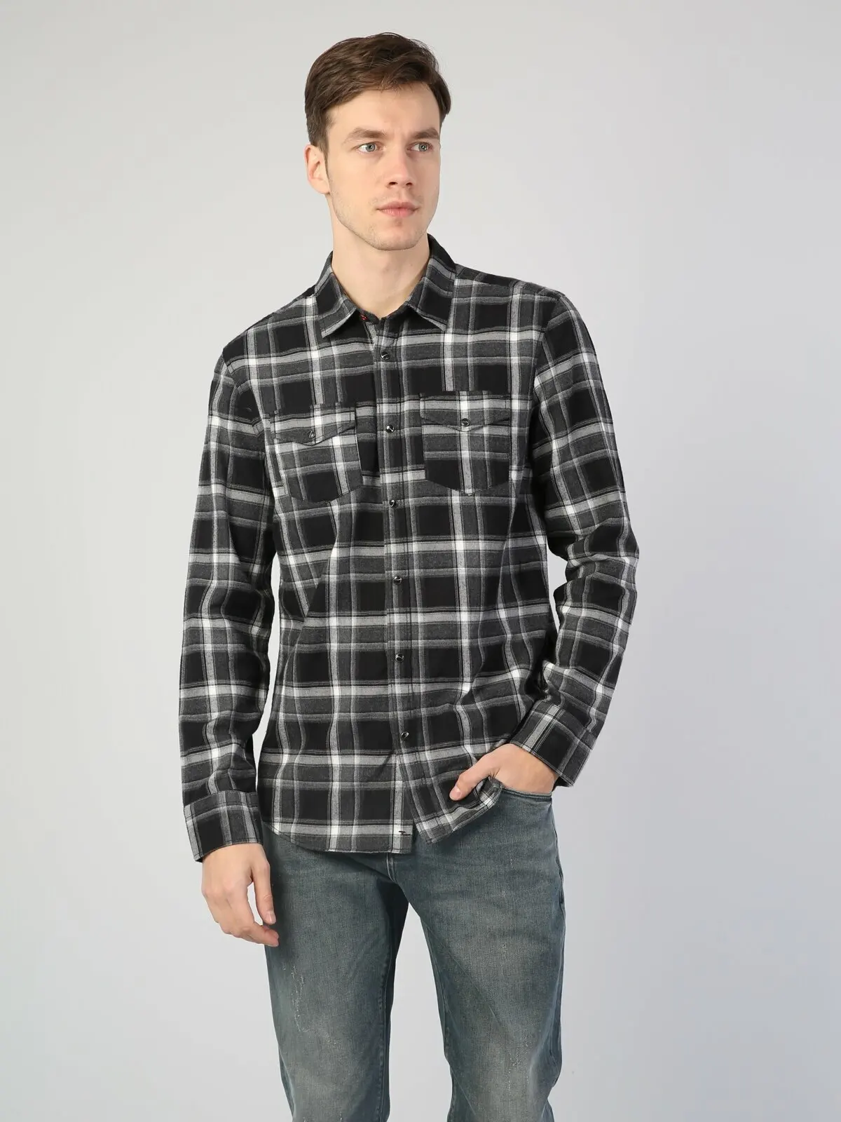 Мужская классическая рубашка Colins черная с длинным рукавом CL1031566 |