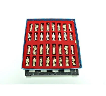 

LUXURY CHROME PLATED METAL KIT ROMAN SOLDIERS GAME CHESS BACKGAMMON CHECKERS TRAVEL CHESS BOARD CHESS WHEELS CHESSMAN