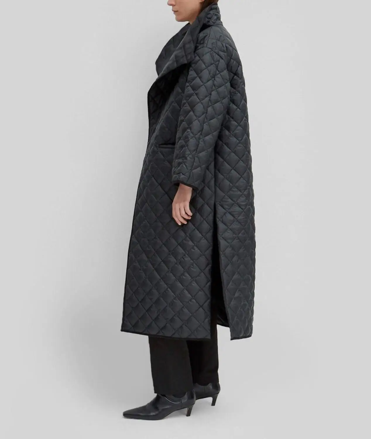 Куртка Obrix Женская Стеганая Длинная с V-образным вырезом и длинным рукавом |