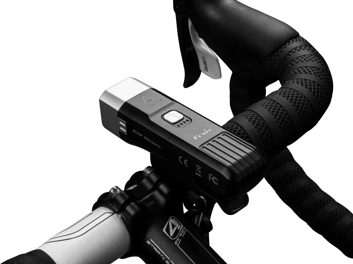 Велофара Fenix BC25R с креплениями на руль USB зарядка АКБ|Велосипедная фара| |