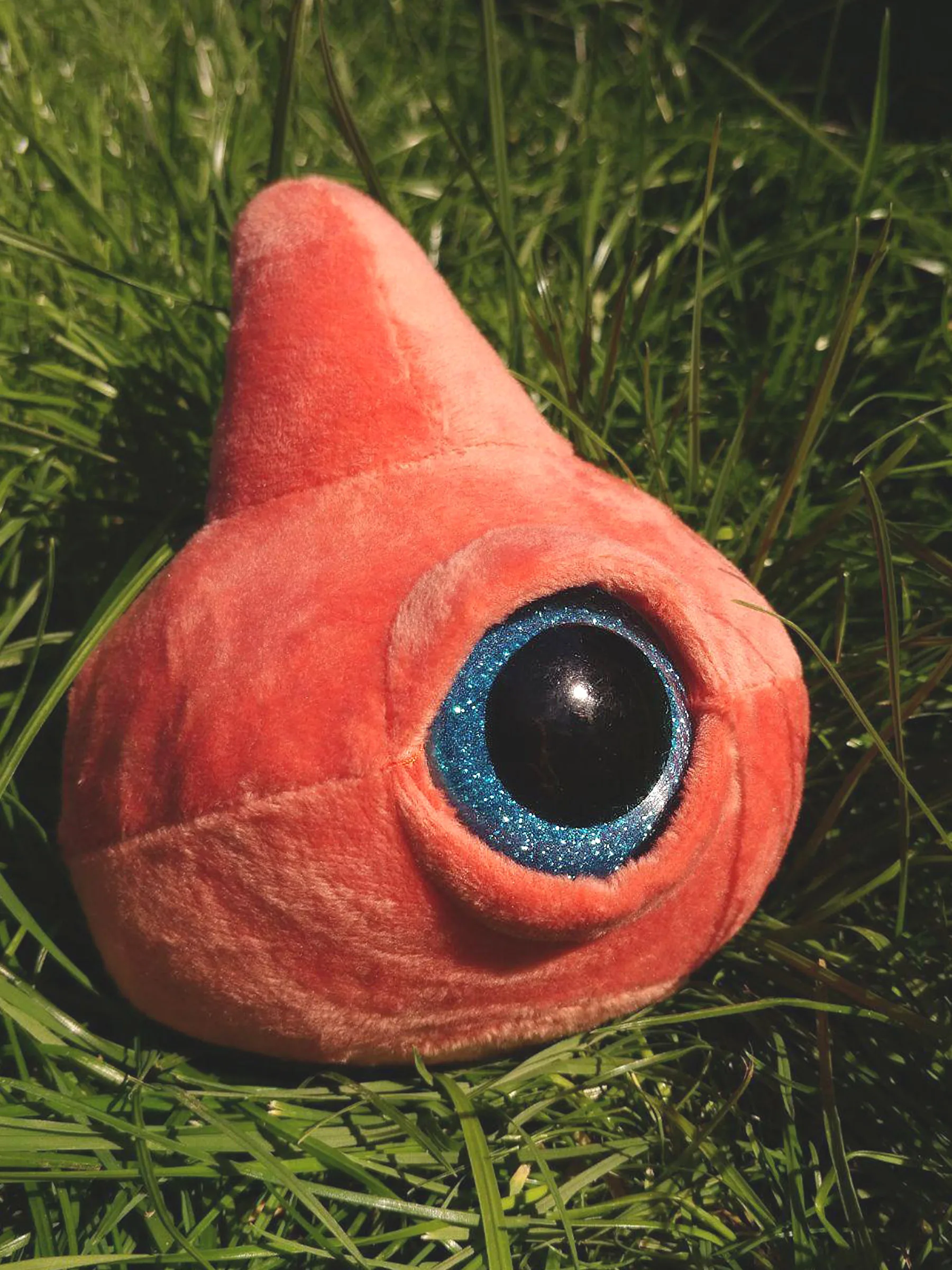 сцп 131 каплеглазики. Scp 131 каплеглазики в реальной жизни. Scp каплеглазики. Scp 131 капли глазики. каплеглазики scp-131.