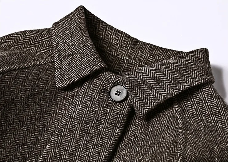 Женское шерстяное однобортное пальто с квадратным воротником и длинными