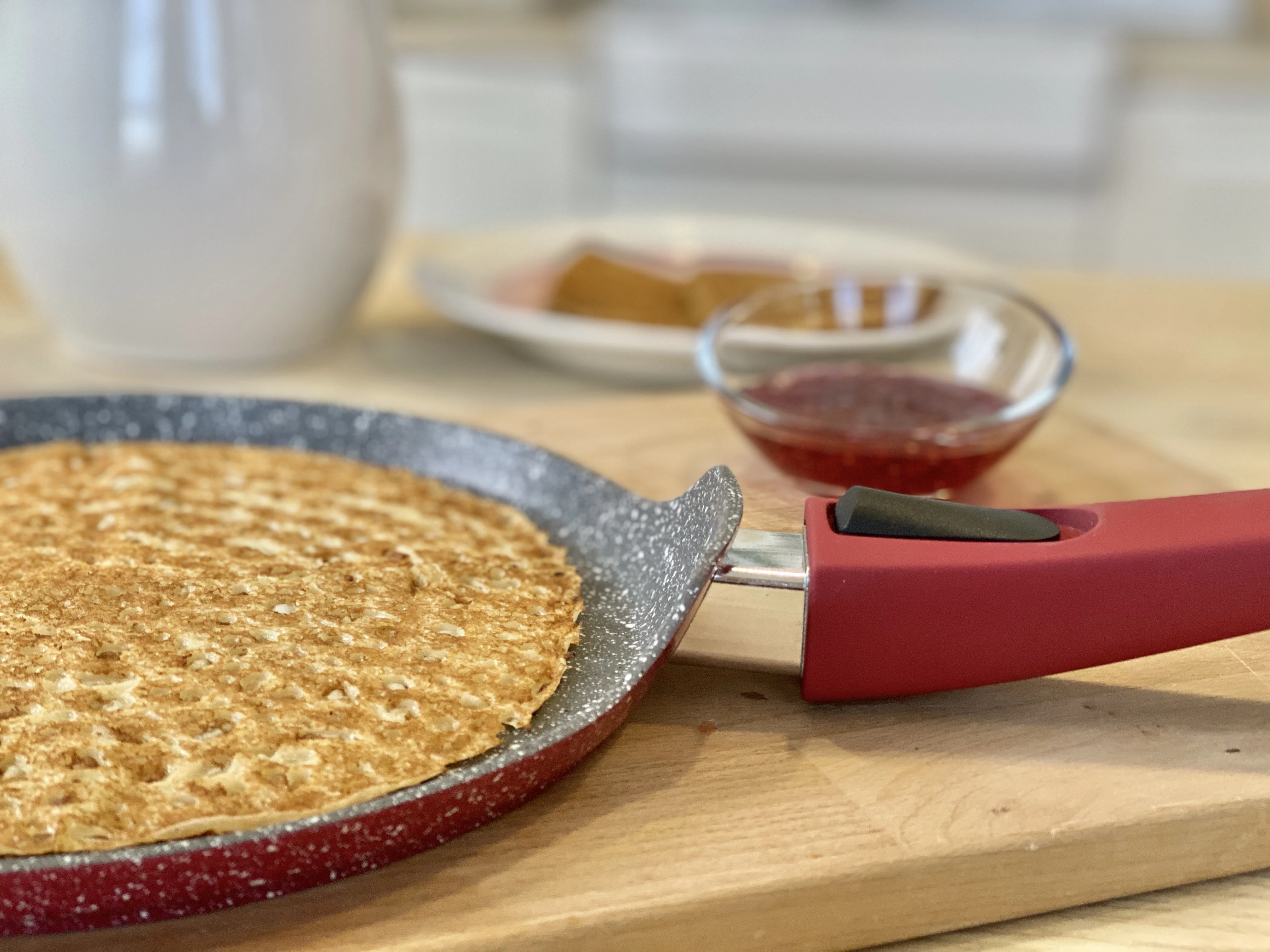 Сковорода rondell rda-1128. Сковорода woll diamond titan best 526tb 26 см. Сковорода блинная со съемной ручкой. Надоба vilma блинная сковорода. 0824 сковорода чугунная д240 блинная со съемной ручкой тм гардарика.