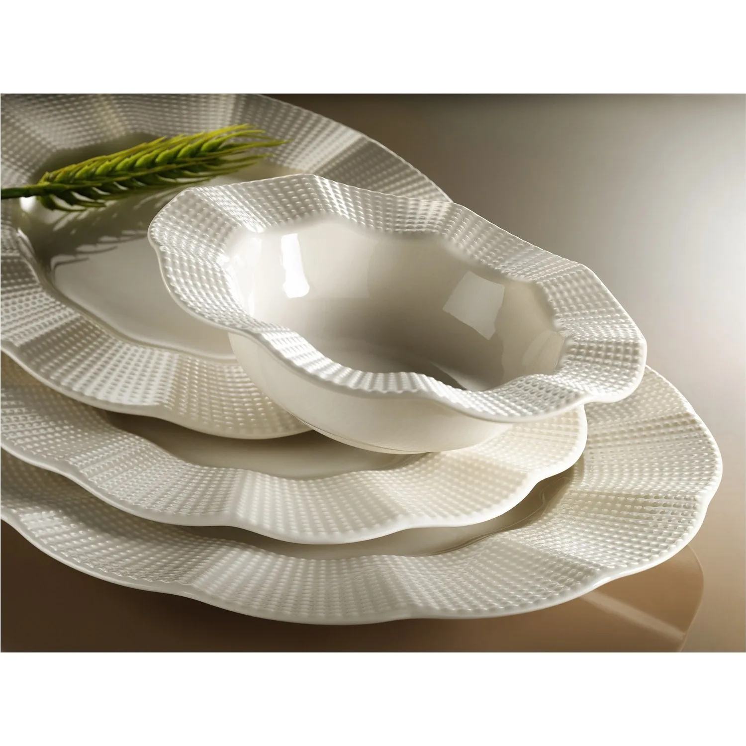 Столовый сервиз-фарфоровый кремовый фарфор кютахья 24 штуки | Дом и сад