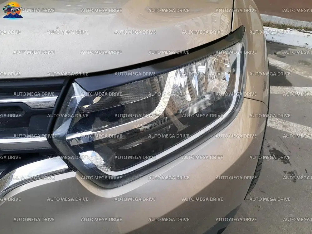 Накладки на передние фары для Renault Duster 2021- изготовлены из abs пластика от царапин