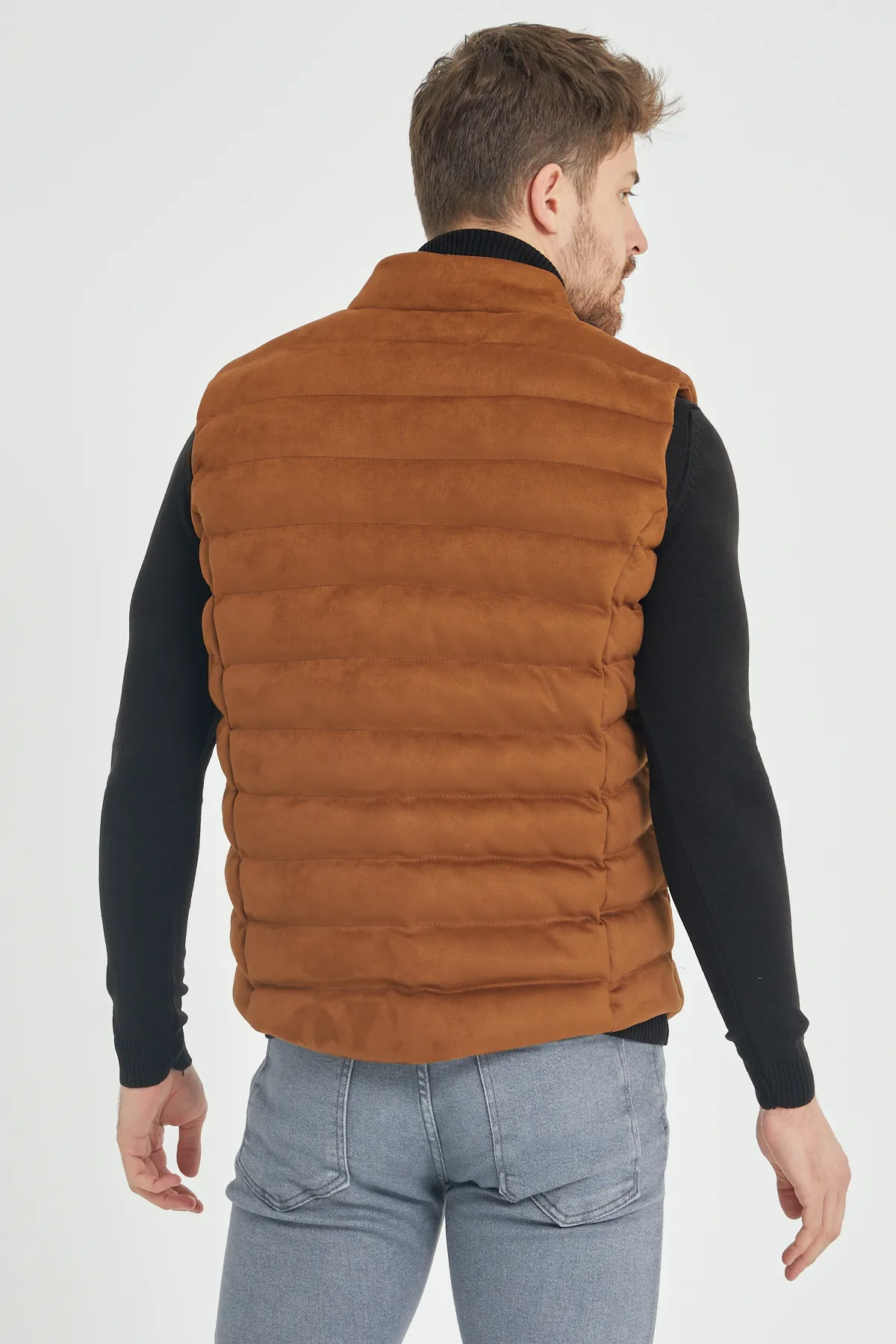 Жилет мужской мягкий замшевый без рукавов на осень/зиму