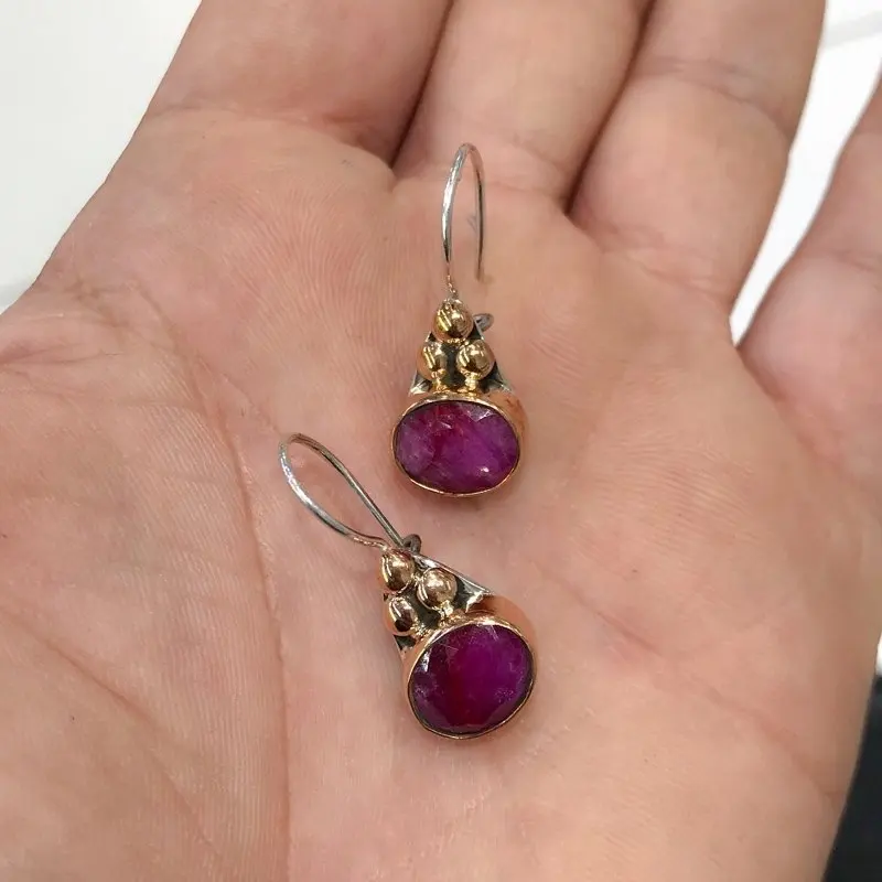 

Stem Ruby Stone All Hand Generation Silver Earrings
