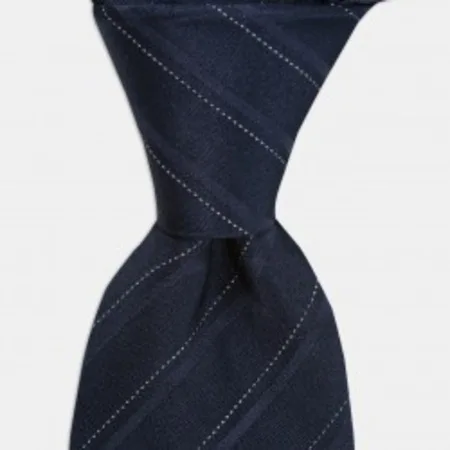 

White striped navy blue silk tie 67828041