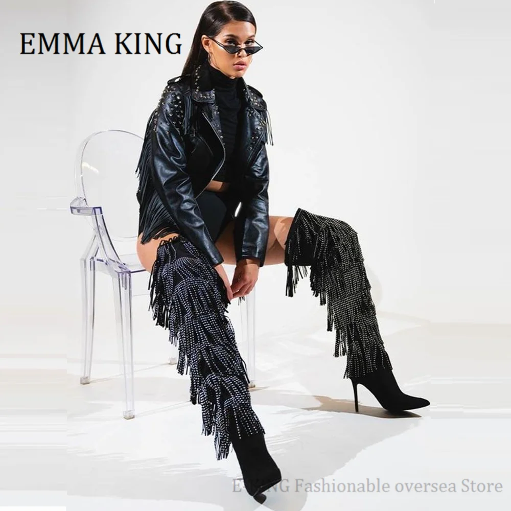 Женские сапоги выше колена с кисточками пикантные до бедра острым носком и