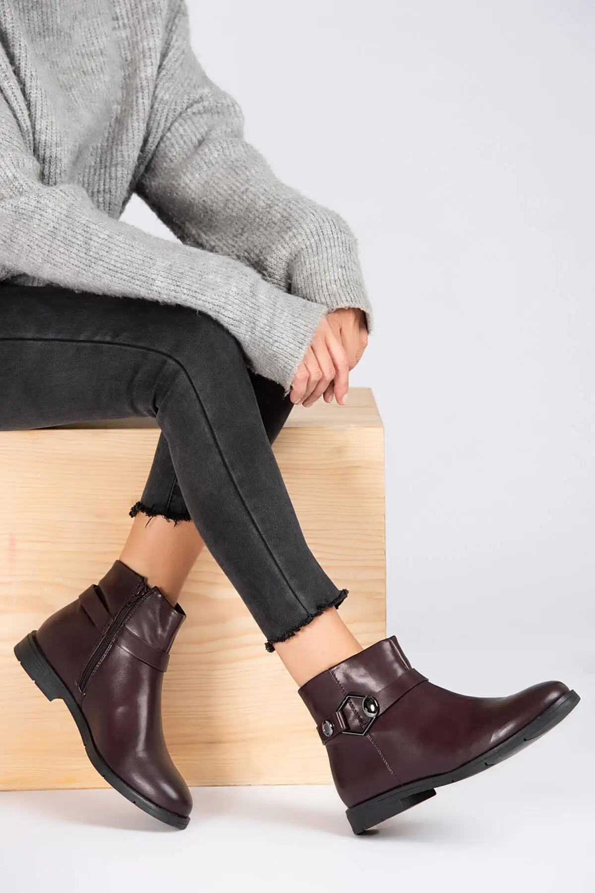 Женские ботинки Derimod бордового цвета |