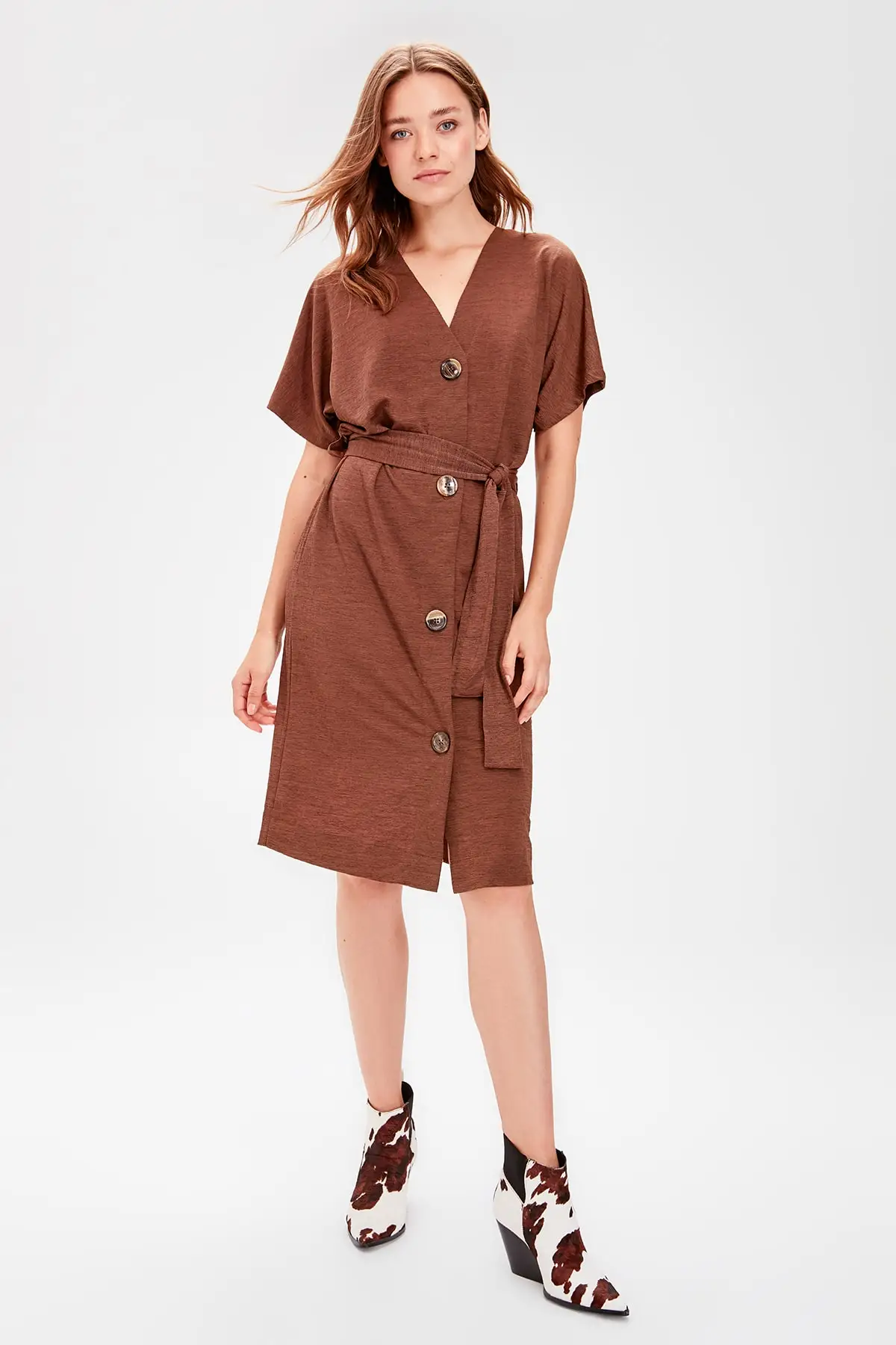Trendyol коричневое трикотажное платье с поясом TWOAW20EL1522|Женские платья| |