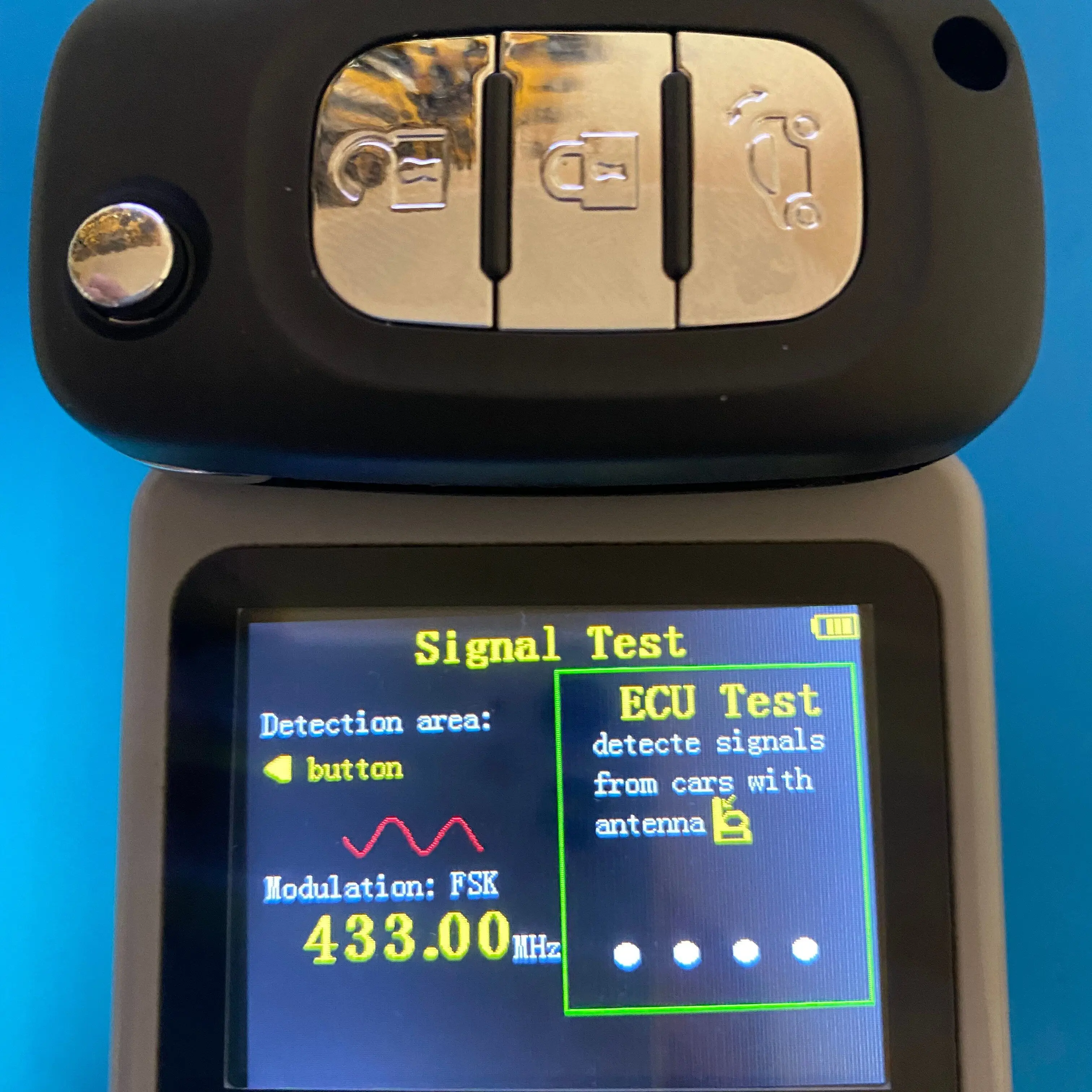 Ключ Лада Веста Икс Рэй. Оригинальная плата. Чип 4 А. MODEL:TWB1G767 ID: CWTWB1G767 С круглым