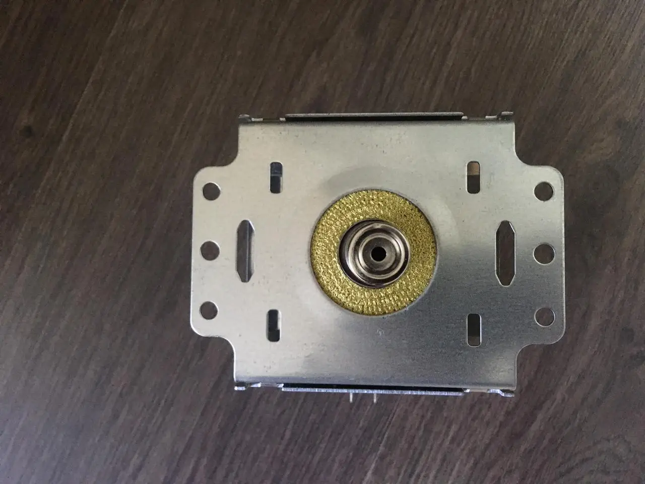 Магнетрон микроволновой печи LG СВЧ 2М214-01 |