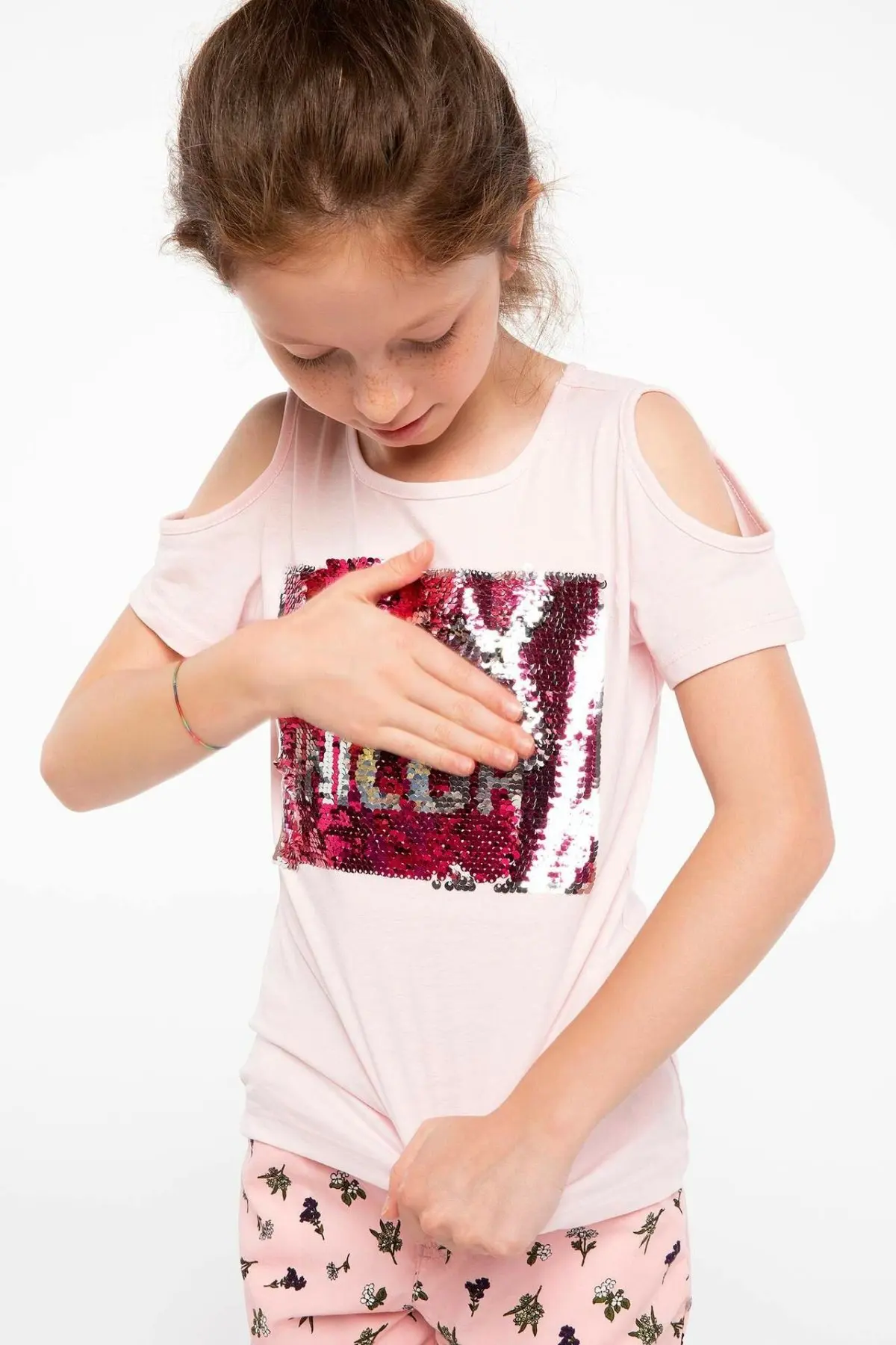 DeFacto/Новая летняя модная футболка с круглым вырезом и короткими рукавами для