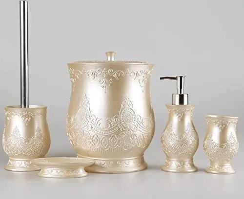 

By Selim Home Queen İnci Polyester 5 Piece Bathroom Set