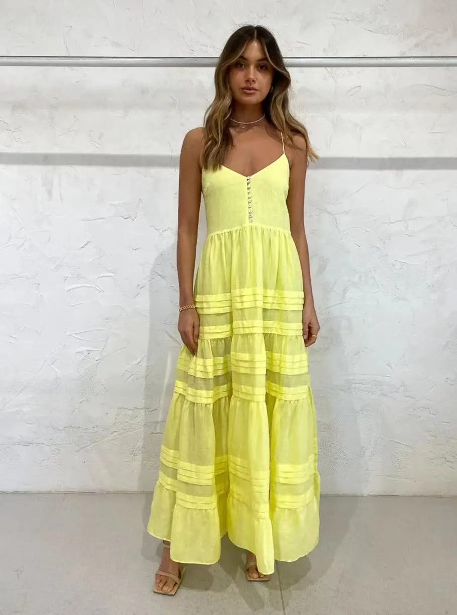 Женское платье без рукавов бретелек |