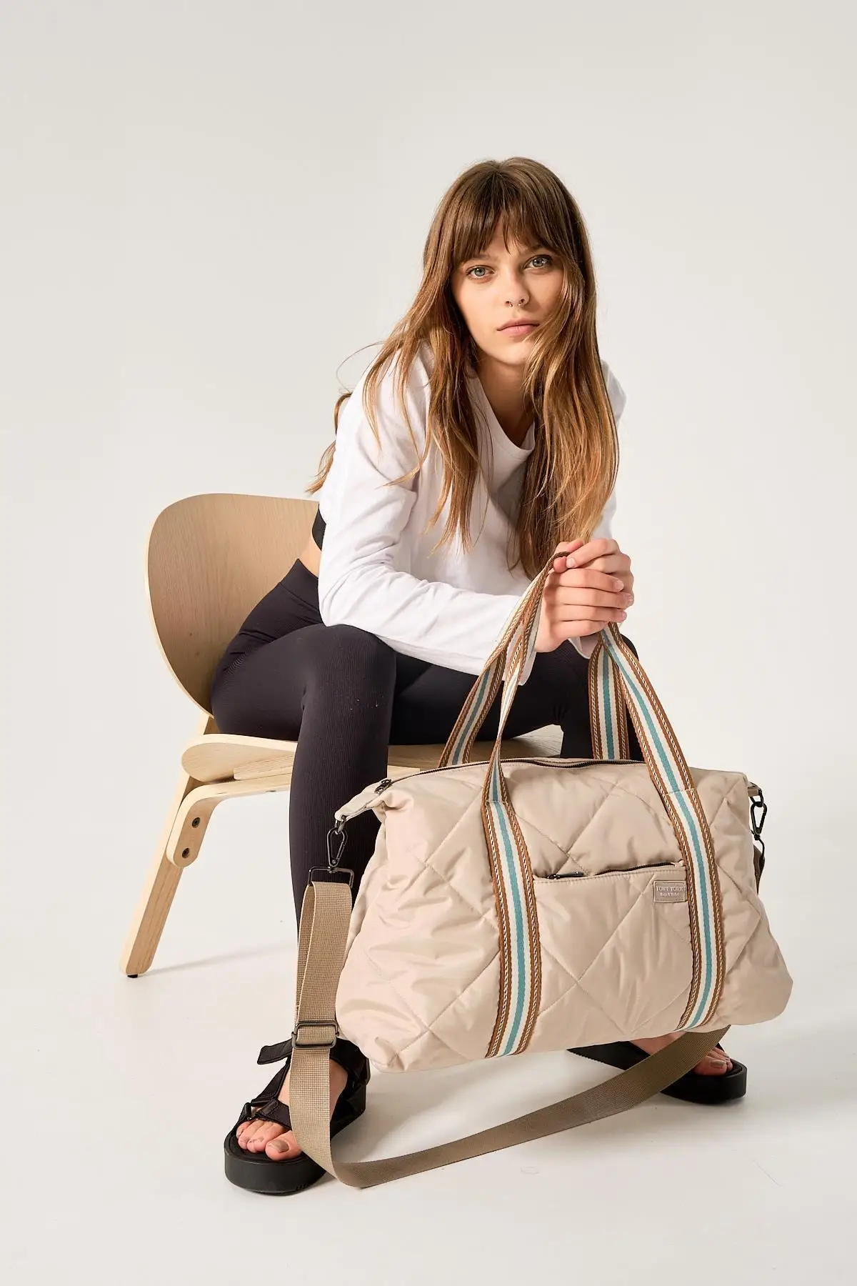 

Women's Quilted Pattern Luggage Bag Porto Beige 50X32X16 cm Hand, Shoulder, Cross-use quality textile supported with sponge